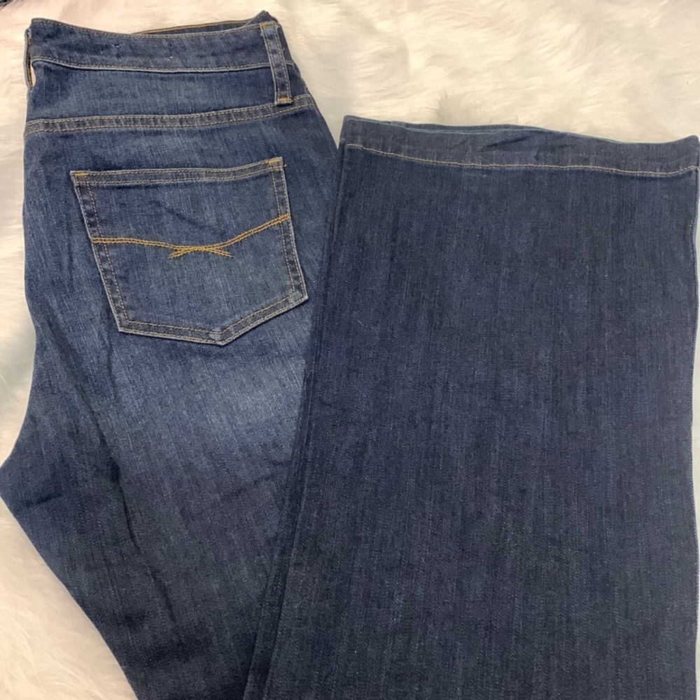 EUC, GAP, high rise wide leg flare denim jeans, size 12r, dark wash